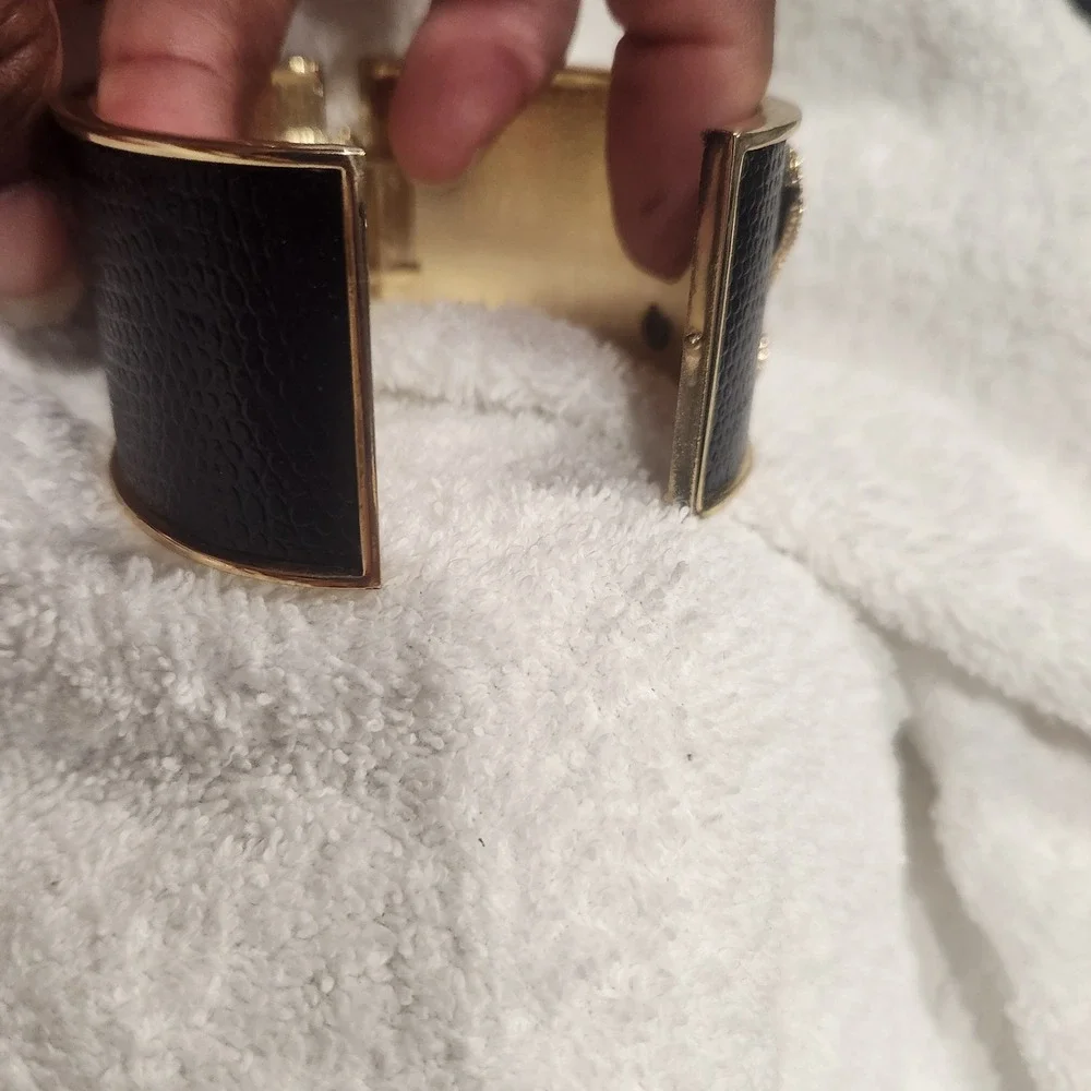 Gold Tone Rhinestone‎ Butterfly Black Faux Leather Inlay Hinge Cuff Bracelet